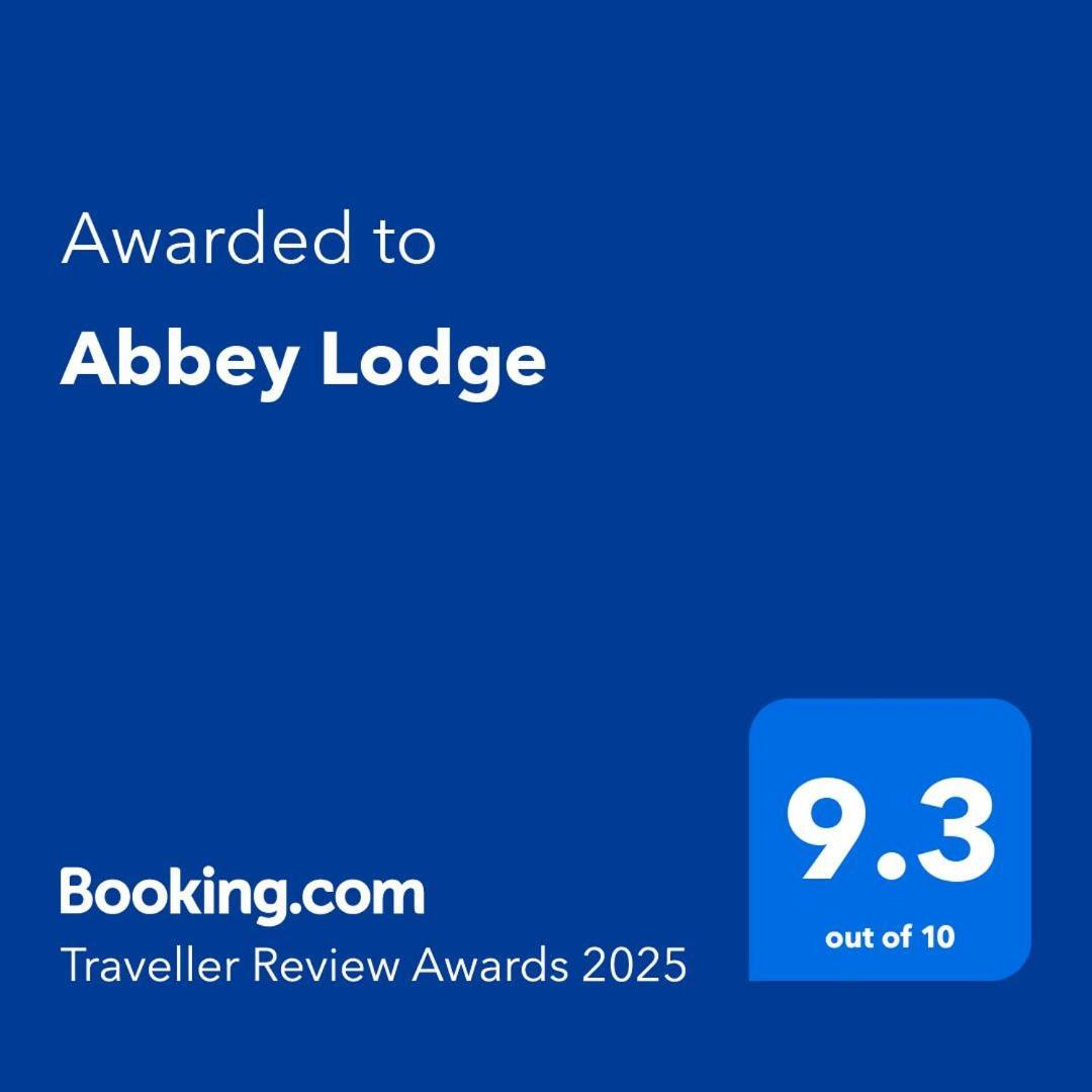 Abbey Lodge